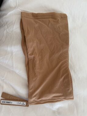 SKIMS Nude Shapewear Bra Strapless